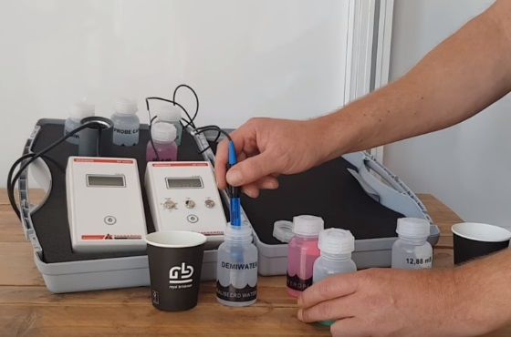 Cómo calibrar un medidor de pH